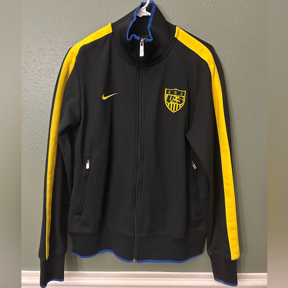 Mens NIKE Sweat Jacket Sz: Medium Full ZipUp Black Athletic Retro US SOCCER logo